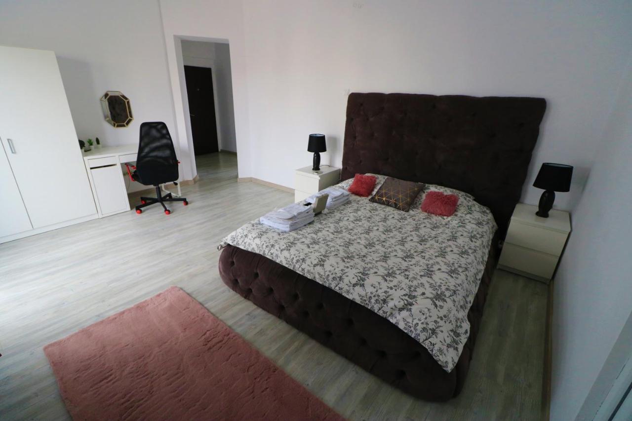 בוקרשט Athenee Palace Apartment - Panoramic View Terrace & Balcony - Free Minibar מראה חיצוני תמונה
