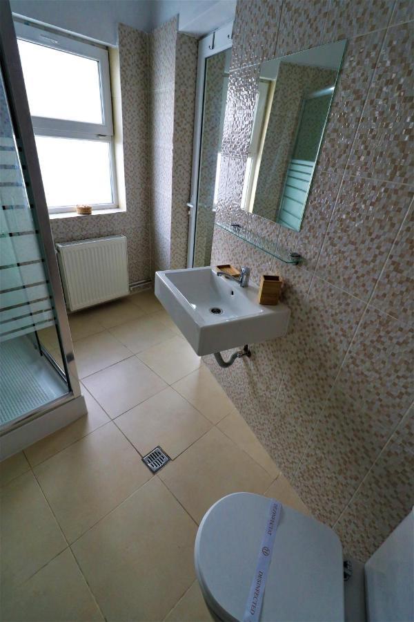 בוקרשט Athenee Palace Apartment - Panoramic View Terrace & Balcony - Free Minibar מראה חיצוני תמונה