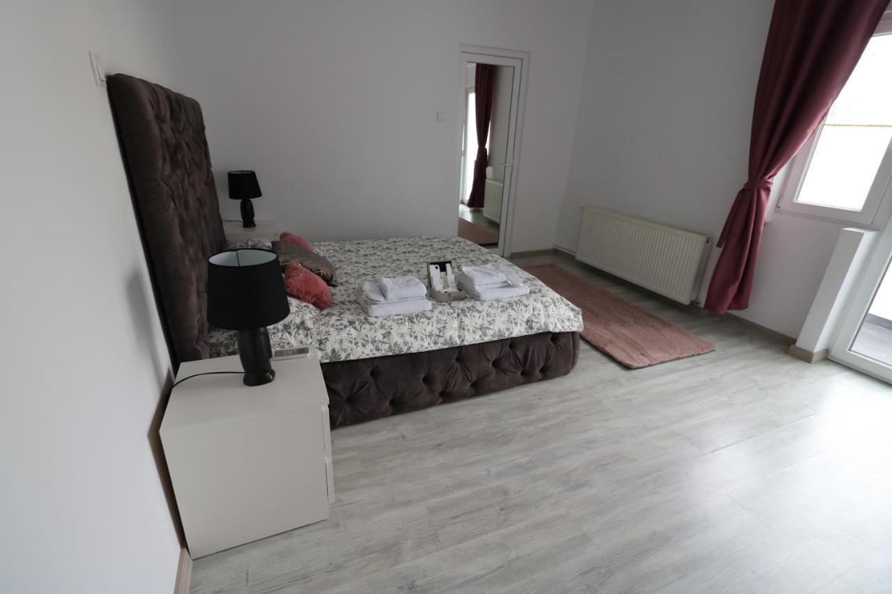 בוקרשט Athenee Palace Apartment - Panoramic View Terrace & Balcony - Free Minibar מראה חיצוני תמונה