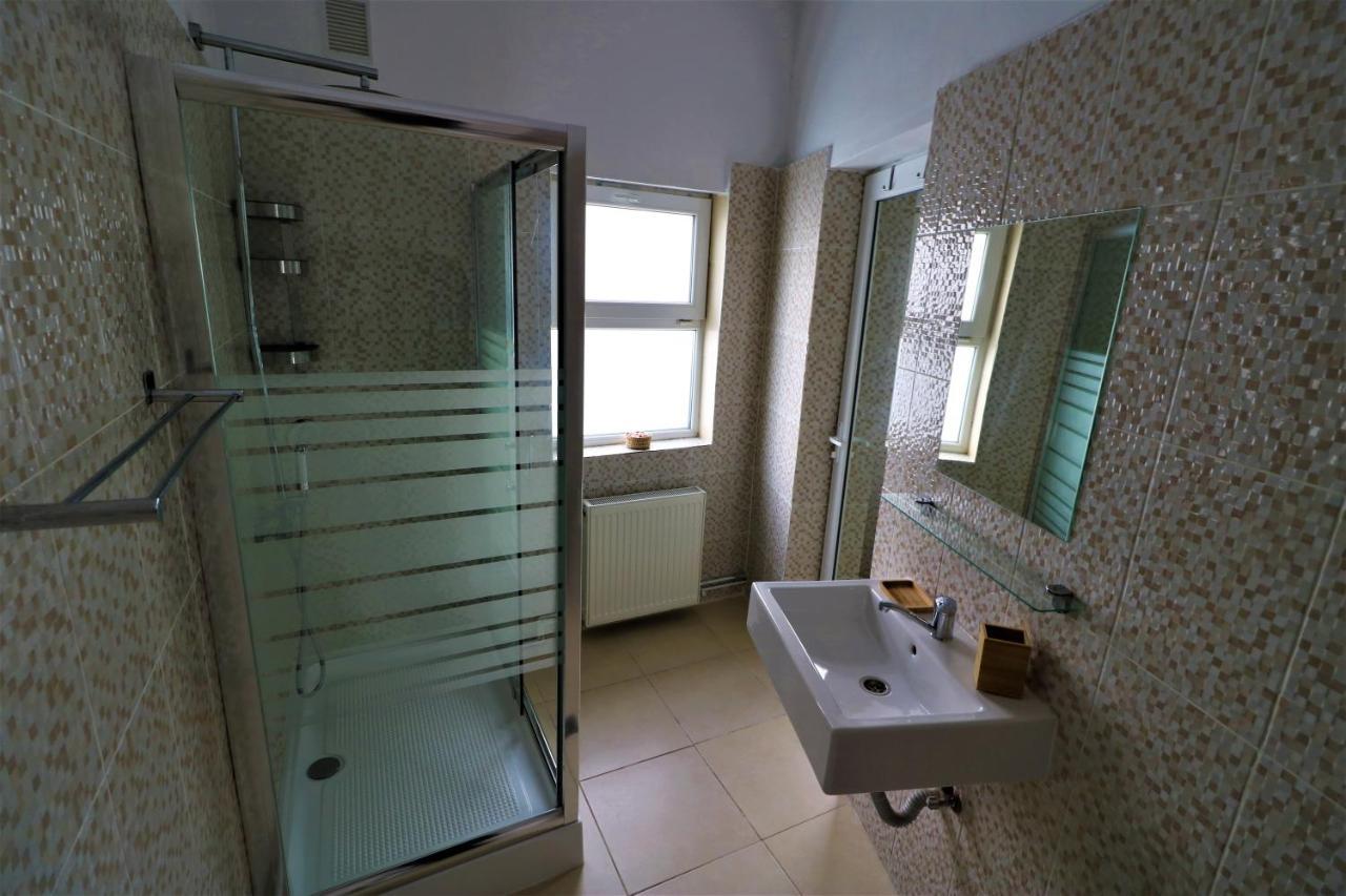 בוקרשט Athenee Palace Apartment - Panoramic View Terrace & Balcony - Free Minibar מראה חיצוני תמונה