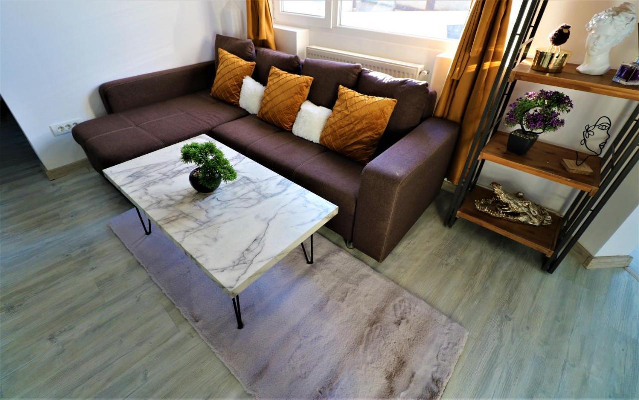 בוקרשט Athenee Palace Apartment - Panoramic View Terrace & Balcony - Free Minibar מראה חיצוני תמונה